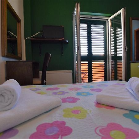 Pansion Hrga Hotel Vodice Buitenkant foto