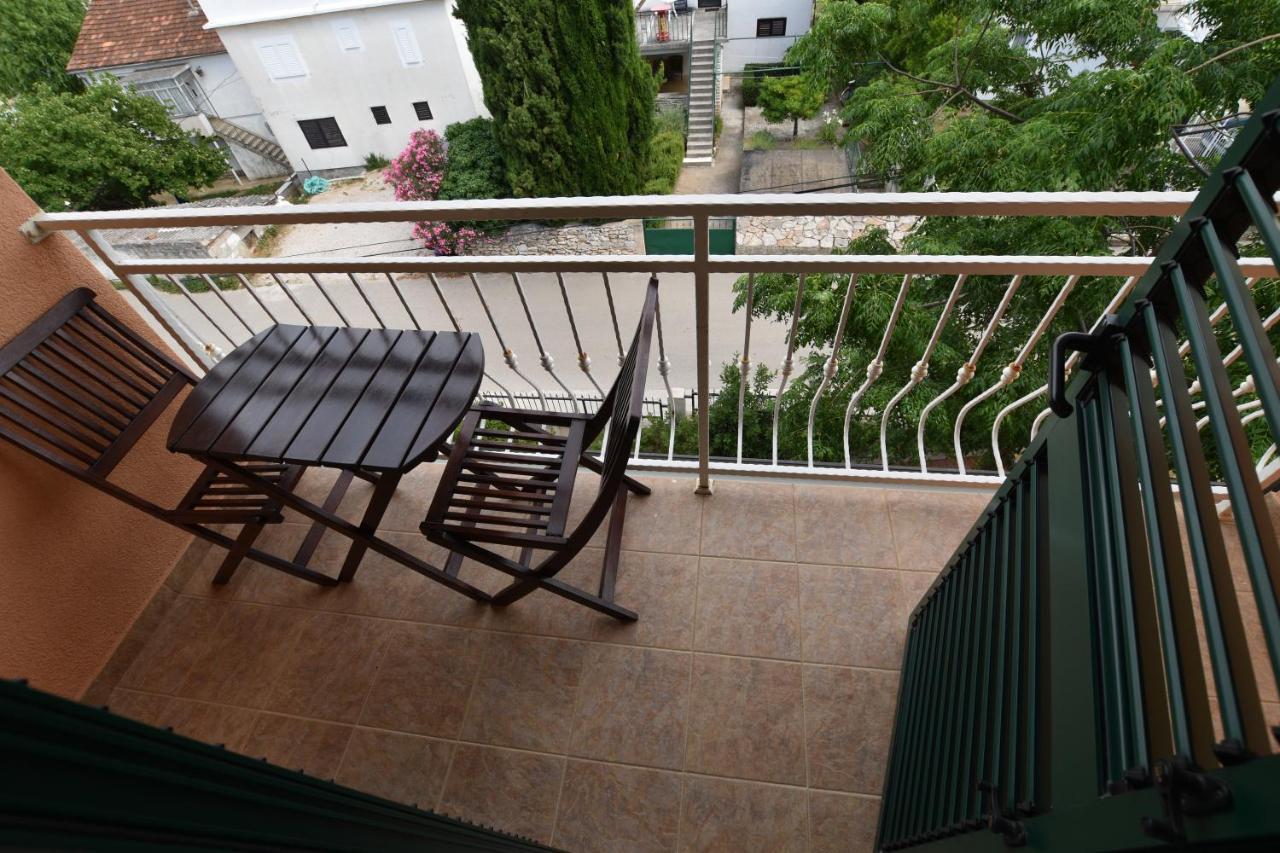 Pansion Hrga Hotel Vodice Buitenkant foto