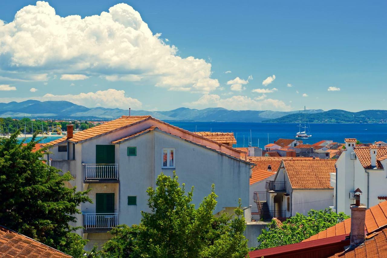 Pansion Hrga Hotel Vodice Buitenkant foto