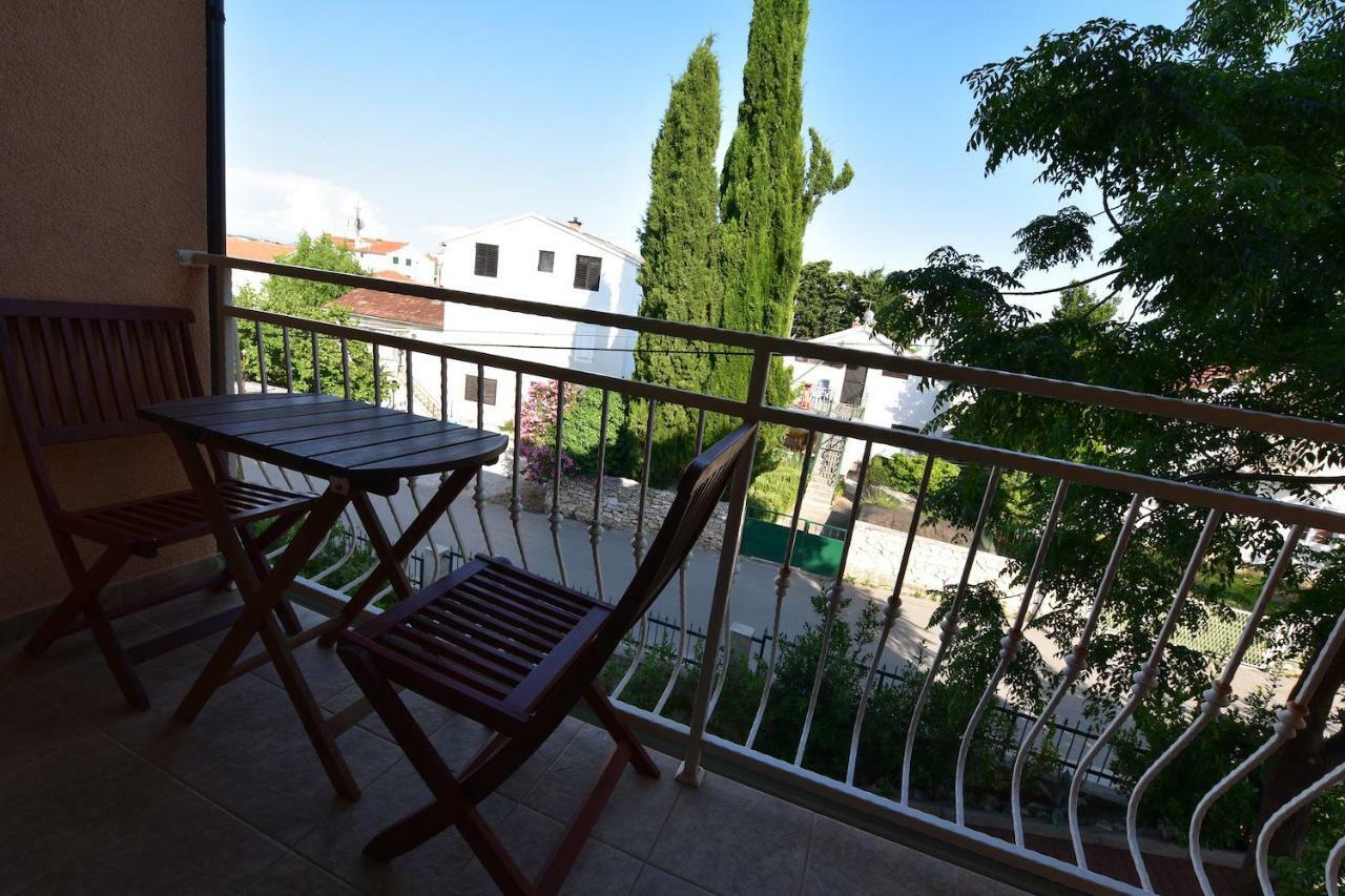 Pansion Hrga Hotel Vodice Buitenkant foto