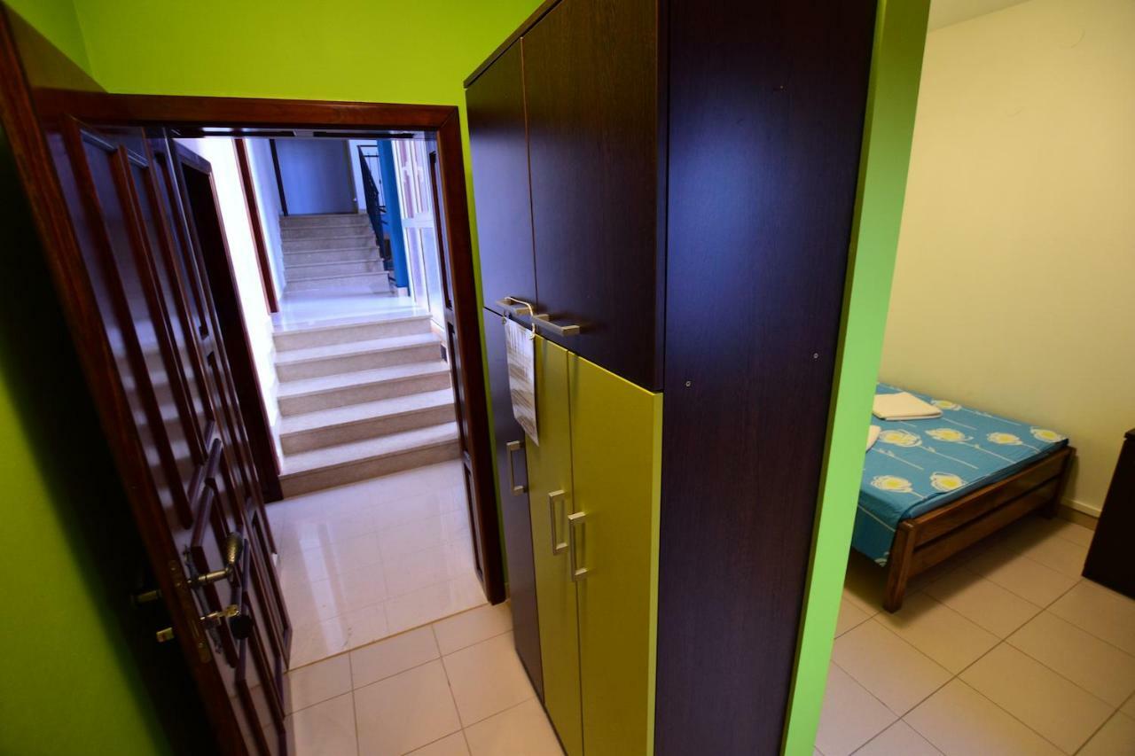 Pansion Hrga Hotel Vodice Buitenkant foto