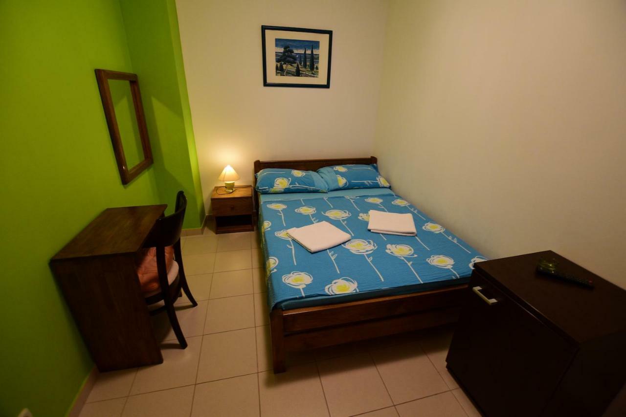 Pansion Hrga Hotel Vodice Buitenkant foto