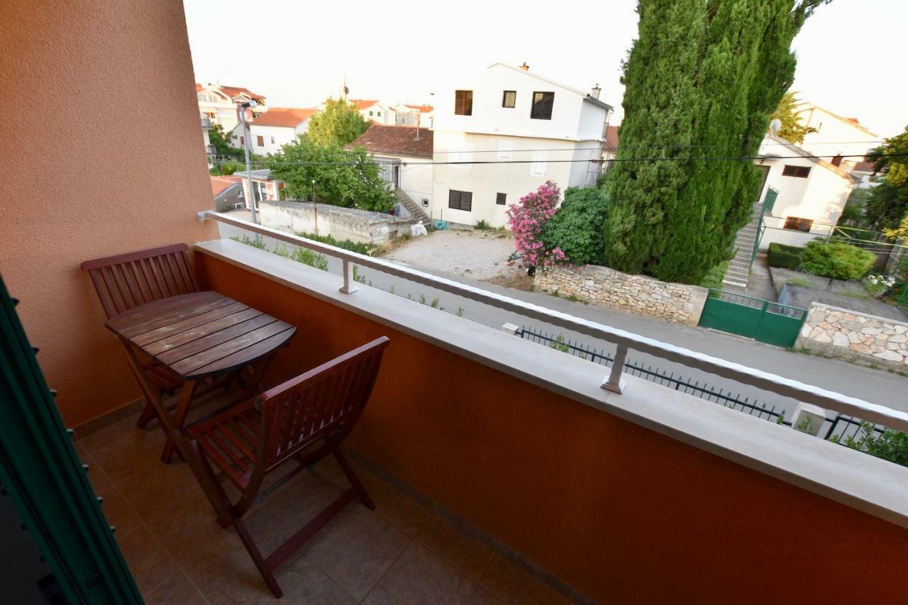 Pansion Hrga Hotel Vodice Buitenkant foto